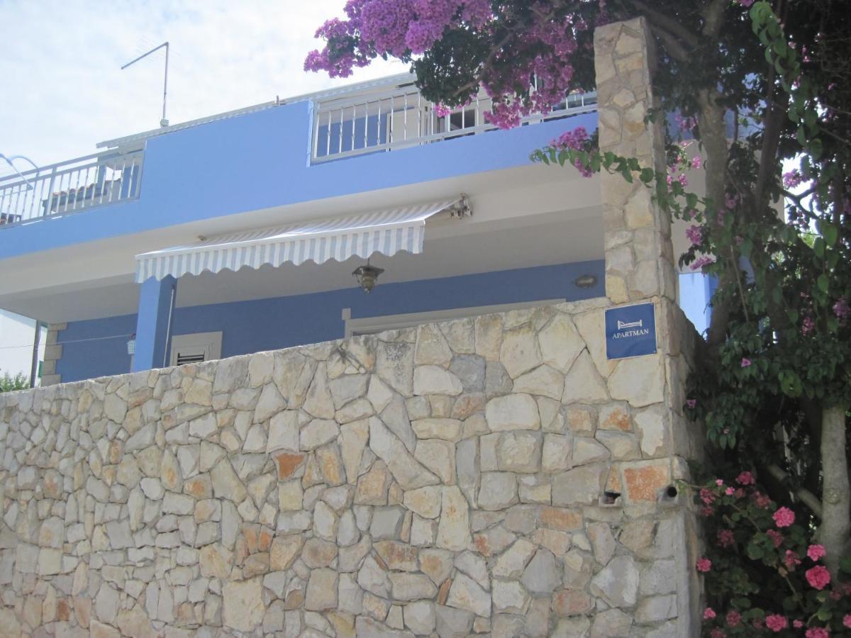Apartments By The Sea Maslinica, Solta - 14748 Екстериор снимка